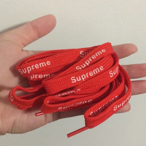 Red and White Supreme Sneakers Shoelaces - Picture 3 of 3